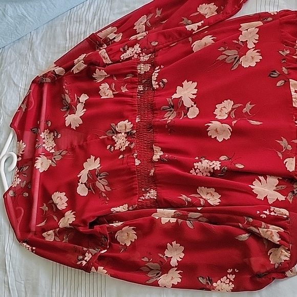 Mint condition flowery dress - Picture 4 of 11